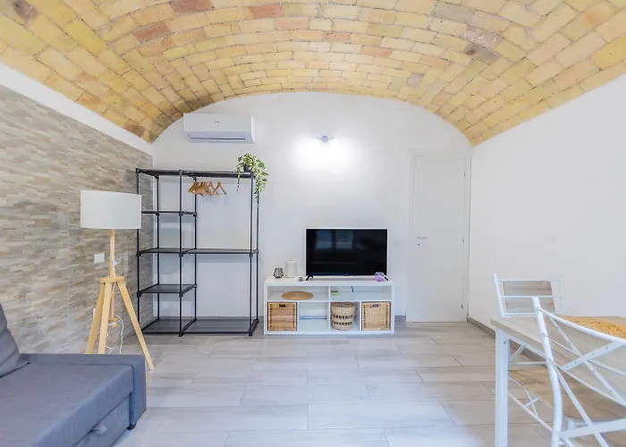 Loft Con Jacuzzi, A 20 M Colosseo Rome