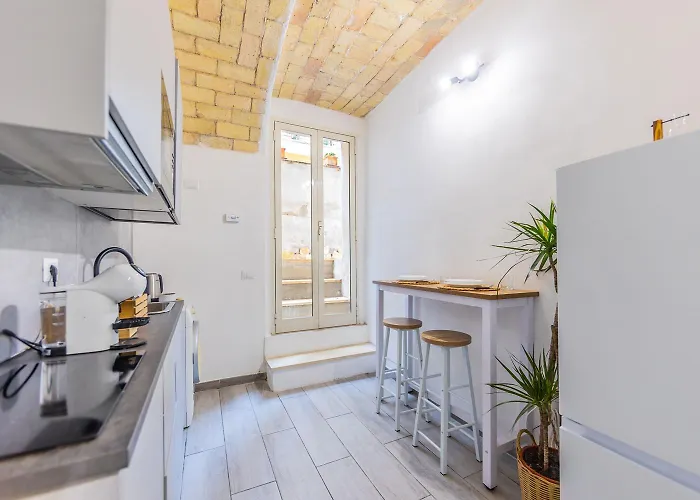 Loft Con Jacuzzi, A 20 M Colosseo *