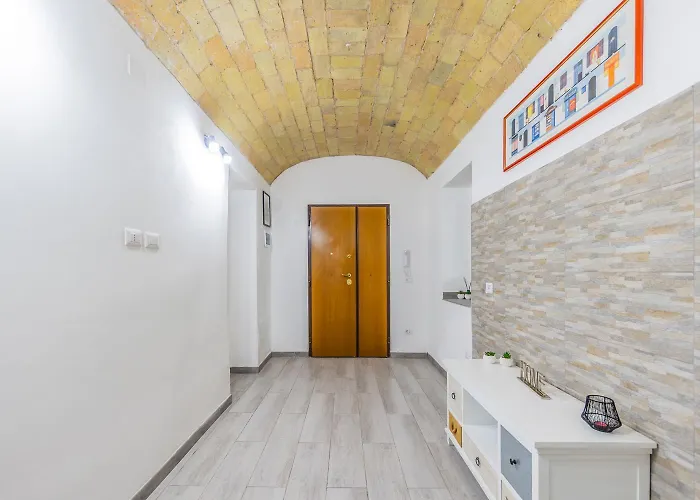 Loft Con Jacuzzi, A 20 M Colosseo Appartement *
